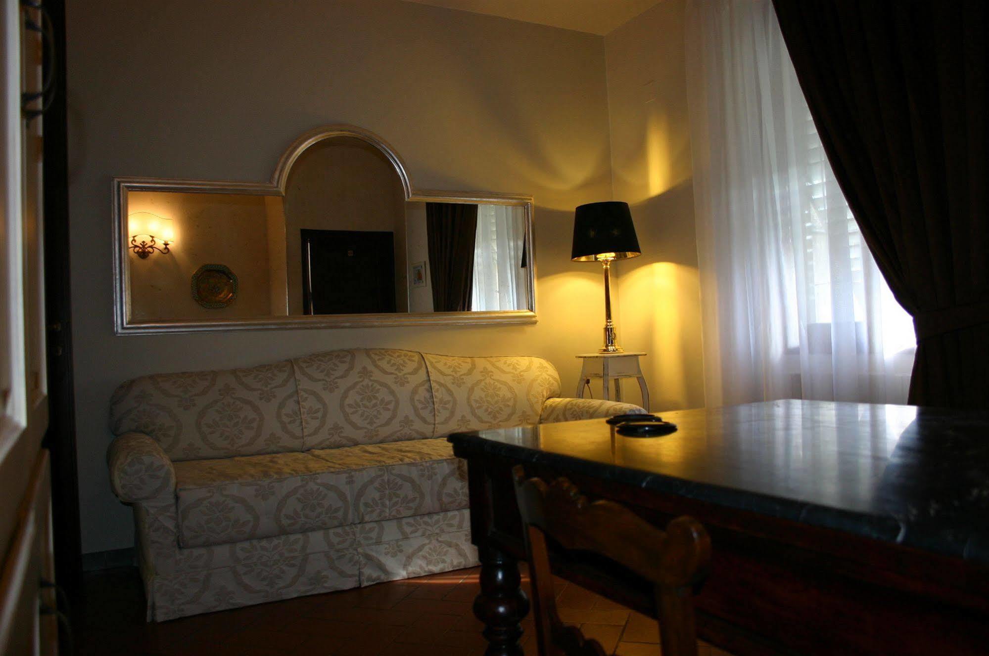 I Parigi Corbinelli Residenze 4* Florenz